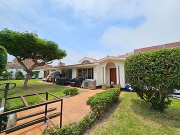 CASA -TERRENO EN CHORRILLOS