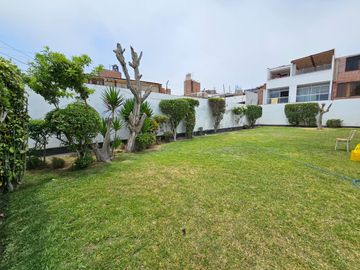 CASA -TERRENO EN CHORRILLOS