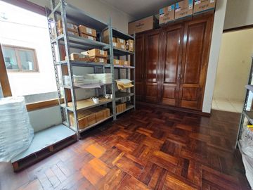 CASA -TERRENO EN CHORRILLOS
