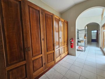 CASA -TERRENO EN CHORRILLOS