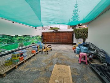 CASA -TERRENO EN CHORRILLOS