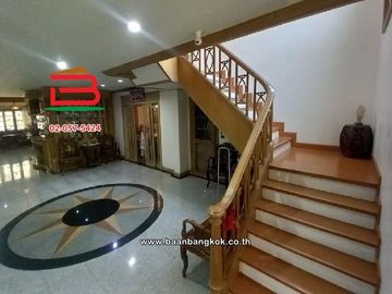 บ้านเดี่ยว โครงการ ลดาวัลย์ ศรีนครินทร์ เนื้อที่ 298 ตรว. บางพลี สมุทรปราการ