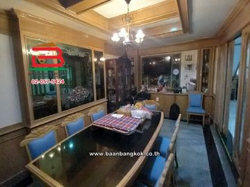 บ้านเดี่ยว โครงการ ลดาวัลย์ ศรีนครินทร์ เนื้อที่ 298 ตรว. บางพลี สมุทรปราการ
