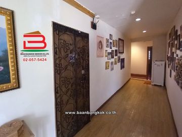 บ้านเดี่ยว โครงการ ลดาวัลย์ ศรีนครินทร์ เนื้อที่ 298 ตรว. บางพลี สมุทรปราการ