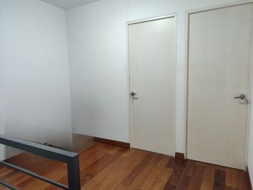 Venta De Hermoso Duplex A Una Cuadra Del Malecon De La Reserva, Miraflores - 2 Habitaciones - 2 Estacionamientos + Depósito - Precio Negociable.