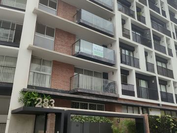 Venta De Hermoso Duplex A Una Cuadra Del Malecon De La Reserva, Miraflores - 2 Habitaciones - 2 Estacionamientos + Depósito - Precio Negociable.