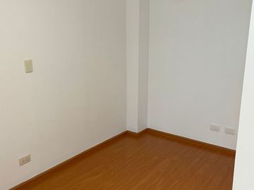 AMPLIO DEPARTAMENTO FLAT 210 M2 EN 1ER PISO MARANGA SAN MIGUEL USD 270,000