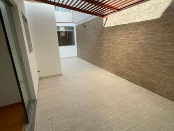 AMPLIO DEPARTAMENTO FLAT 210 M2 EN 1ER PISO MARANGA SAN MIGUEL USD 270,000