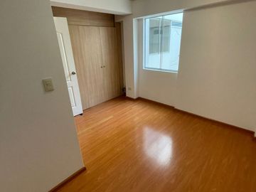 AMPLIO DEPARTAMENTO FLAT 210 M2 EN 1ER PISO MARANGA SAN MIGUEL USD 270,000