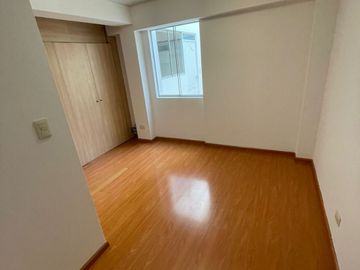 AMPLIO DEPARTAMENTO FLAT 210 M2 EN 1ER PISO MARANGA SAN MIGUEL USD 270,000