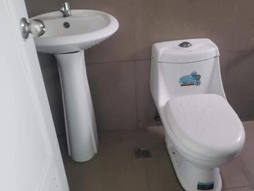 𝐏𝐑𝐎𝐏𝐄𝐑𝐓𝐘 𝐅𝐎𝐑 𝐒𝐀𝐋𝐄  𝐢𝐧 VICTORIA TOWERS  PALIGSAHAN, QUEZON CITY