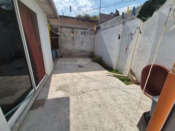 VENTA DE CASA EN BARRIO DE LA CRUZ