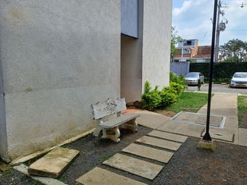 VENDO APARTAMENTO QUINTO PISO PORTAL DE JAMUNDI