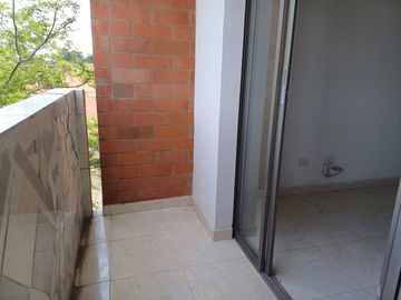 VENDO APARTAMENTO QUINTO PISO PORTAL DE JAMUNDI