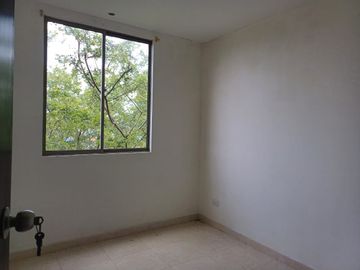 VENDO APARTAMENTO QUINTO PISO PORTAL DE JAMUNDI