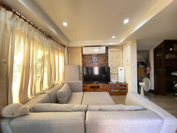 4 bed family home with private pool for sale in Hang Dong