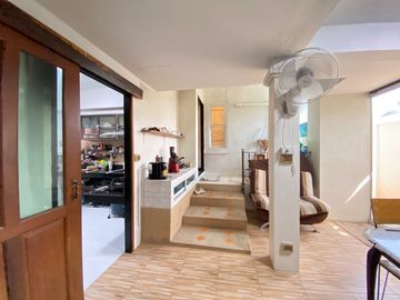 4 bed family home with private pool for sale in Hang Dong