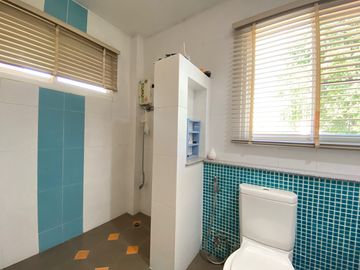 4 bed family home with private pool for sale in Hang Dong