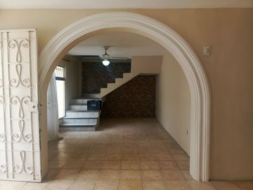 Casa de venta en Ciudadela la Floresta 2, Guayaquil, Ecuador