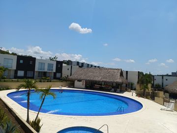 Casa en venta en conjunto en Ricaurte - Cundinamarca