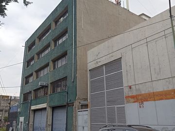 Bodega de Uso Mixto, Maquila, Almacen y Oficinas Iztapalapa