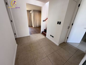 Amplia Casa Condominio Jardín Oriente Til-Til.