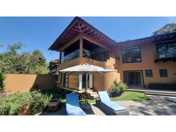 CASA CONTEMPORANEA EN VENTA