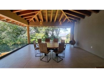 CASA CONTEMPORANEA EN VENTA