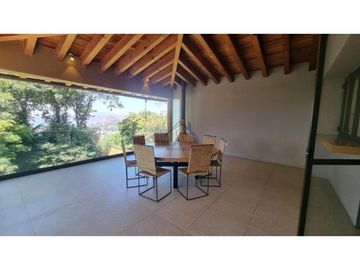 CASA CONTEMPORANEA EN VENTA