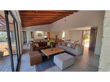 CASA CONTEMPORANEA EN VENTA