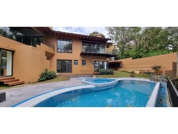 CASA CONTEMPORANEA EN VENTA