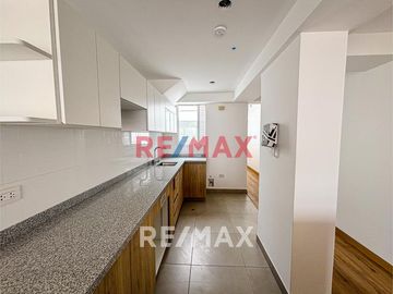 Amplio Departamento Duplex En Estreno En Surco