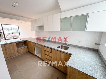 Amplio Departamento Duplex En Estreno En Surco