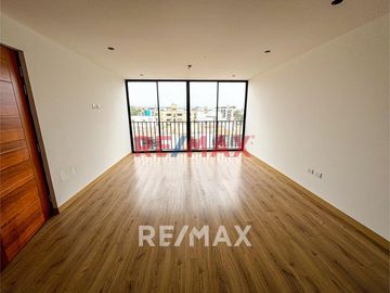 Amplio Departamento Duplex En Estreno En Surco