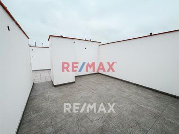 Amplio Departamento Duplex En Estreno En Surco
