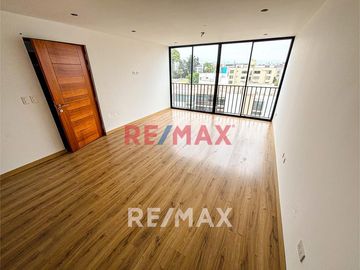 Amplio Departamento Duplex En Estreno En Surco