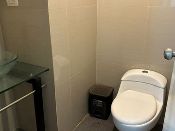 Alquiler Departamento Moderno en 1er piso - Los Ficus, Pimentel