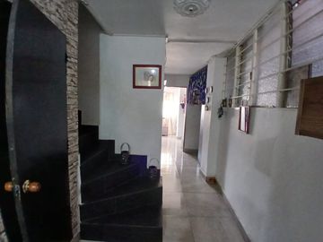 Venta hermosa casa unifamiliar a 2 cuadras del parque principal de Copacabana-Antioquia