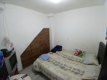 Venta hermosa casa unifamiliar a 2 cuadras del parque principal de Copacabana-Antioquia