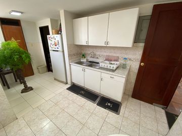 VENTA DE DÚPLEX EN SURCO, LÍMITE CON MIRAFLORES – UBICACIÓN PRIVILEGIADA