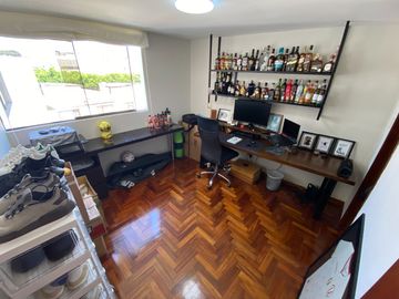 VENTA DE DÚPLEX EN SURCO, LÍMITE CON MIRAFLORES – UBICACIÓN PRIVILEGIADA
