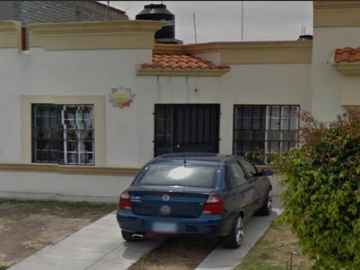 HERMOSA CASA EN VENTA EN RINCONADA DEL BOSQUE, MOROLEÓN, GUANAJUATO.