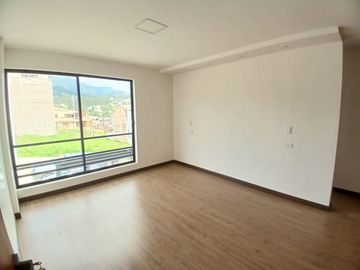 CASA POR ESTRENAR DE 3 DORMITORIOS SECTOR COLEGIO BORJA VÍA A BAÑOS