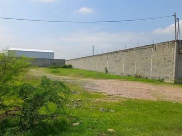 TERRENO COMERCIAL E INDUSTRIAL EN VENTA
