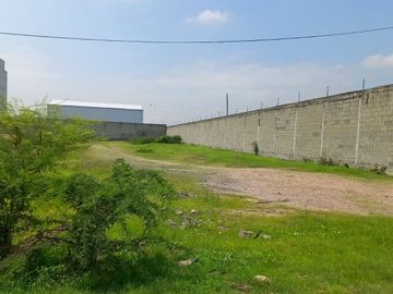 TERRENO COMERCIAL E INDUSTRIAL EN VENTA