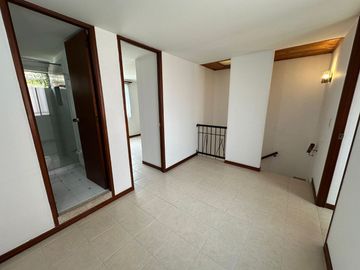 Venta Casa Conjunto Cerrado - Valle del Lili, Sur de Cali