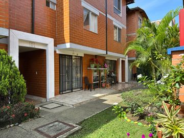 Venta Casa Conjunto Cerrado - Valle del Lili, Sur de Cali