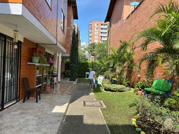 Venta Casa Conjunto Cerrado - Valle del Lili, Sur de Cali
