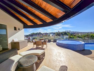 VENTA DE CASA, EN ZONA PRIVILEGIADA JURIQUILLA QRO.
