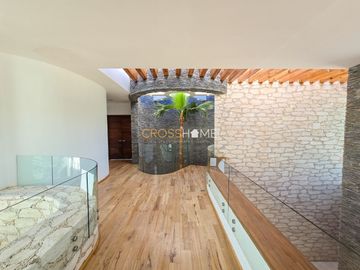 VENTA DE CASA, EN ZONA PRIVILEGIADA JURIQUILLA QRO.